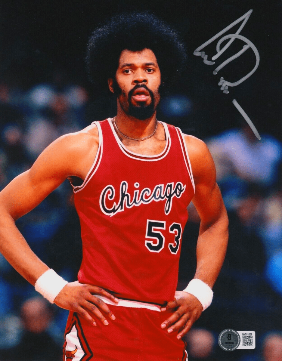 Artis Gilmore Signed Autographed Chicago Bulls 8x10 Photo Beckett BAS COA #1