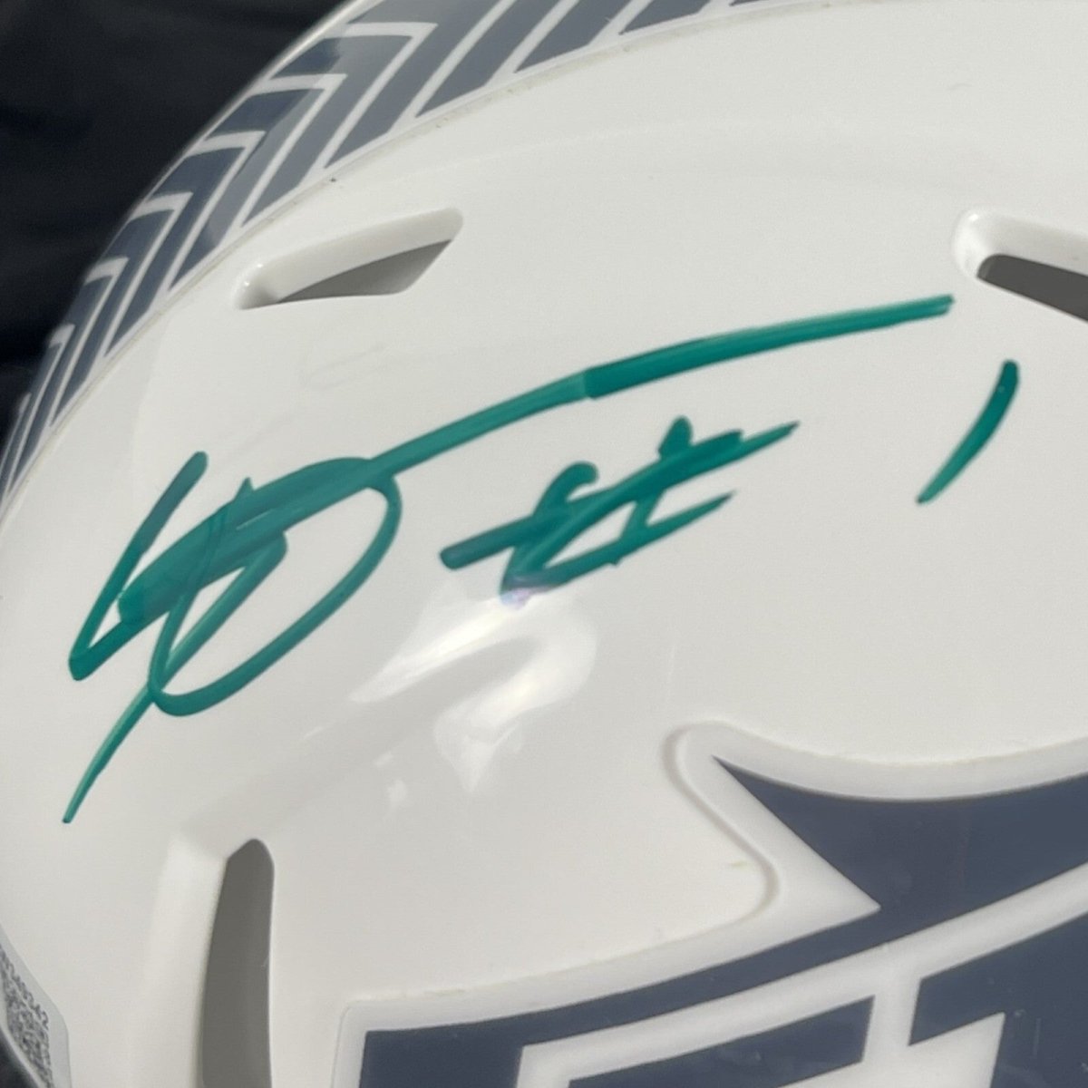 Sauce Gardner Signed New York Jets 24 Salute Mini Helmet Beckett Wit BAS COA