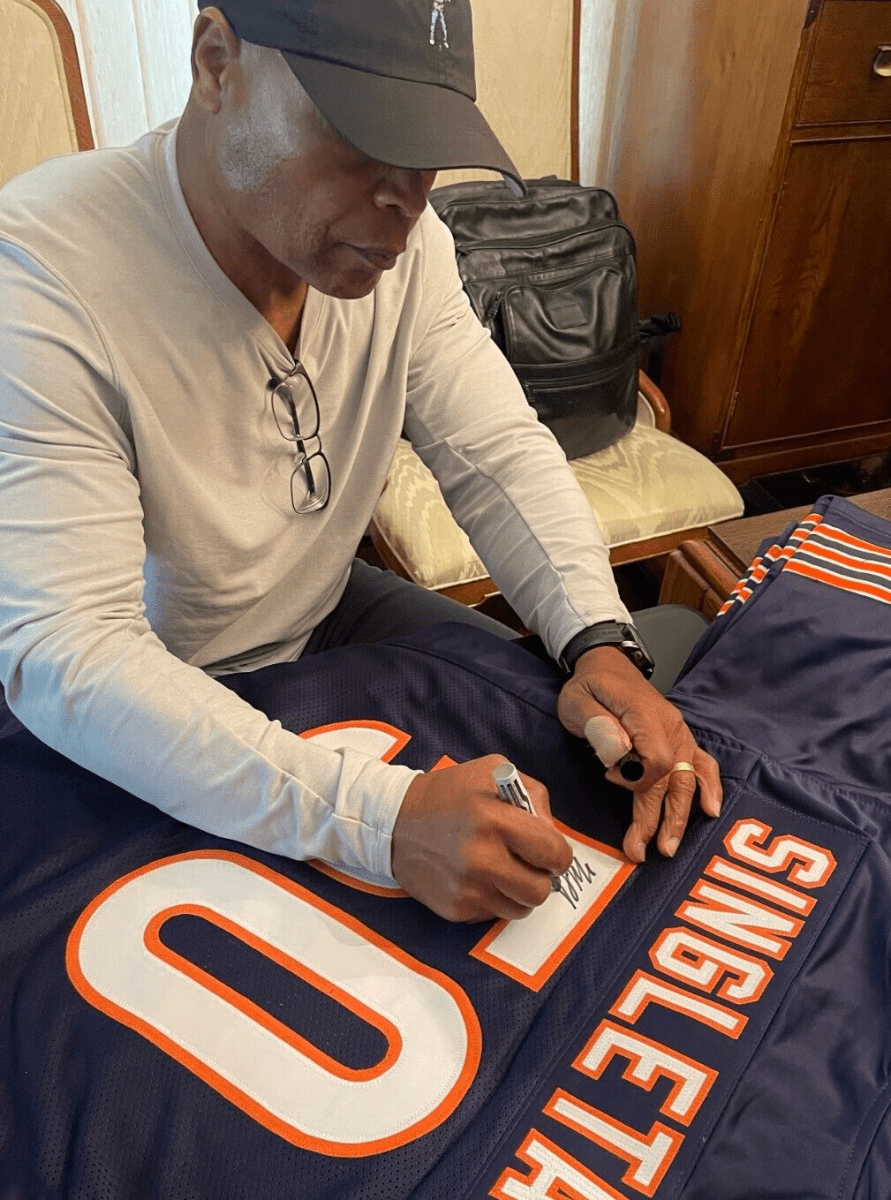 Mike Singletary Signed Chicago Bears Custom Jersey w/ HOF 98 Beckett Wit BAS COA