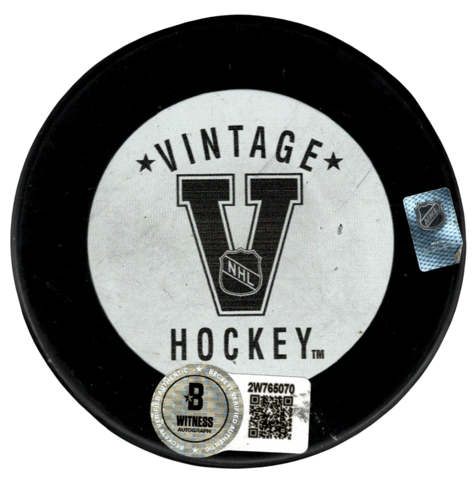 Michel Goulet Signed Quebec Nordiques Puck w/ HOF 98 Beckett Witness BAS COA