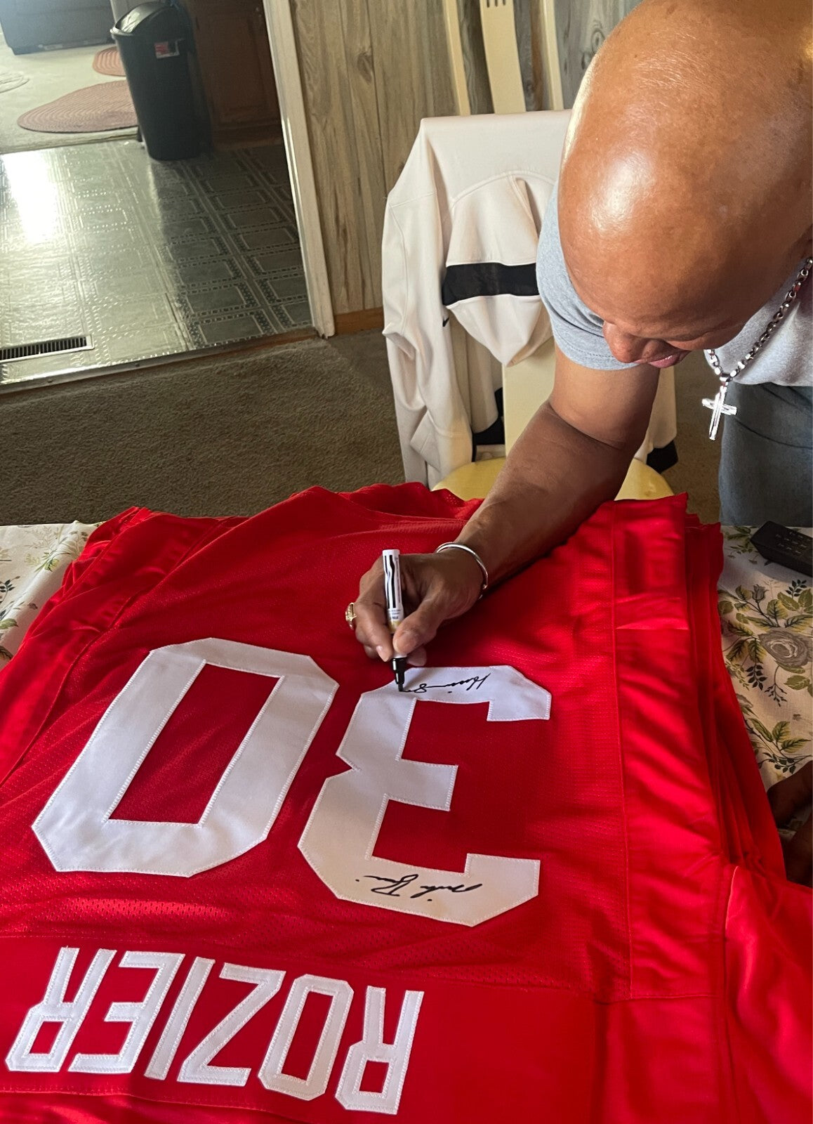 Mike Rozier Signed Nebraska Custom Jersey w/ Heisman 83 Beckett Witness BAS COA