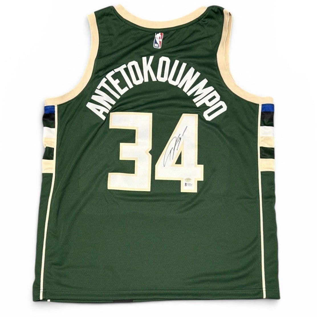 Giannis Antetokounmpo Signed Milwaukee Bucks Nike Jersey Beckett Witness BAS COA