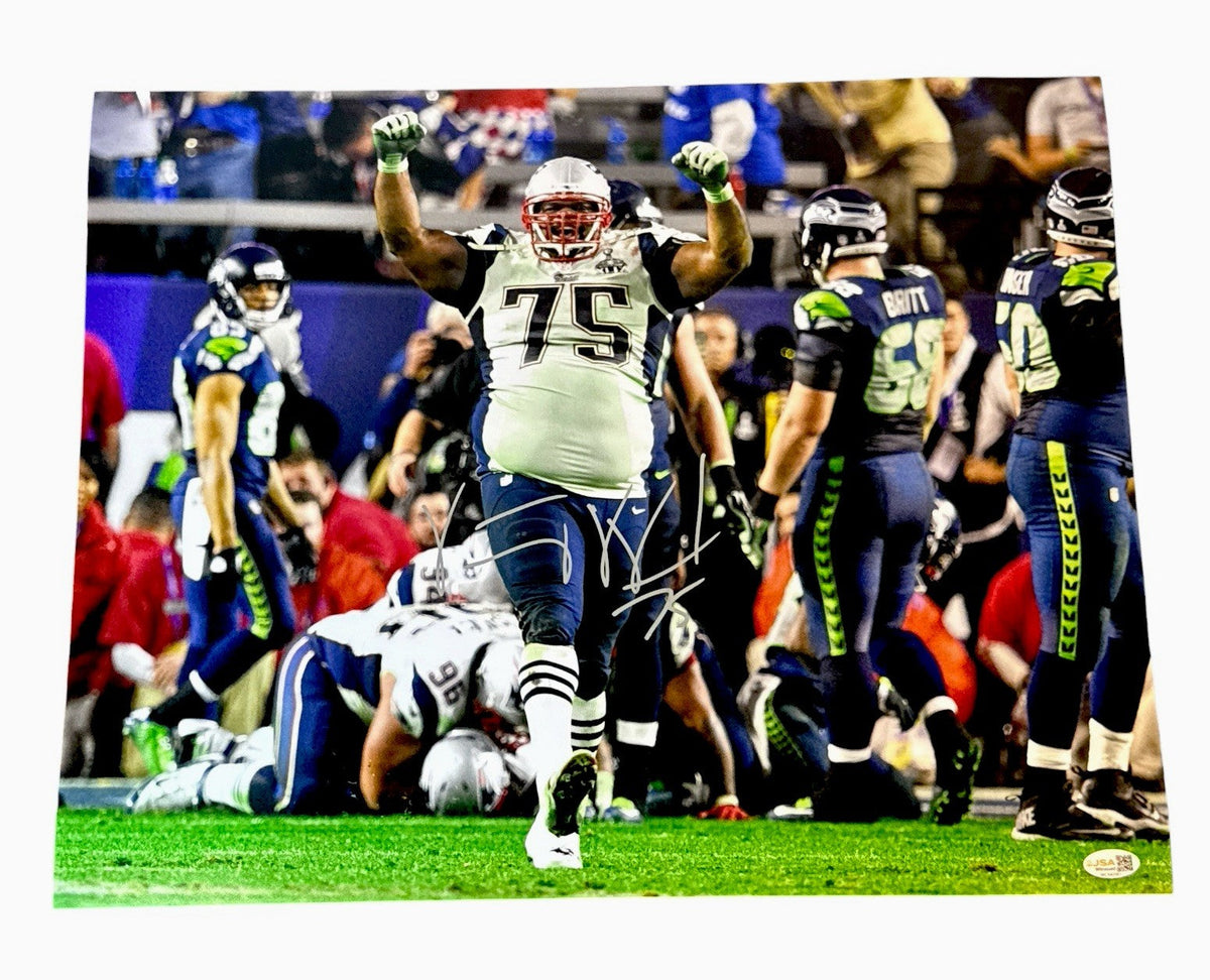 Vince Wilfork Signed New England Patriots 16x20 Super Bowl Photo JSA Witness COA