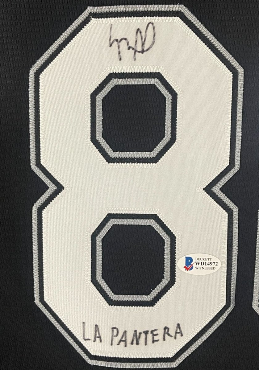 Luis Robert Signed White Sox Nike Jersey w/ LA PANTERA Beckett Witness BAS COA