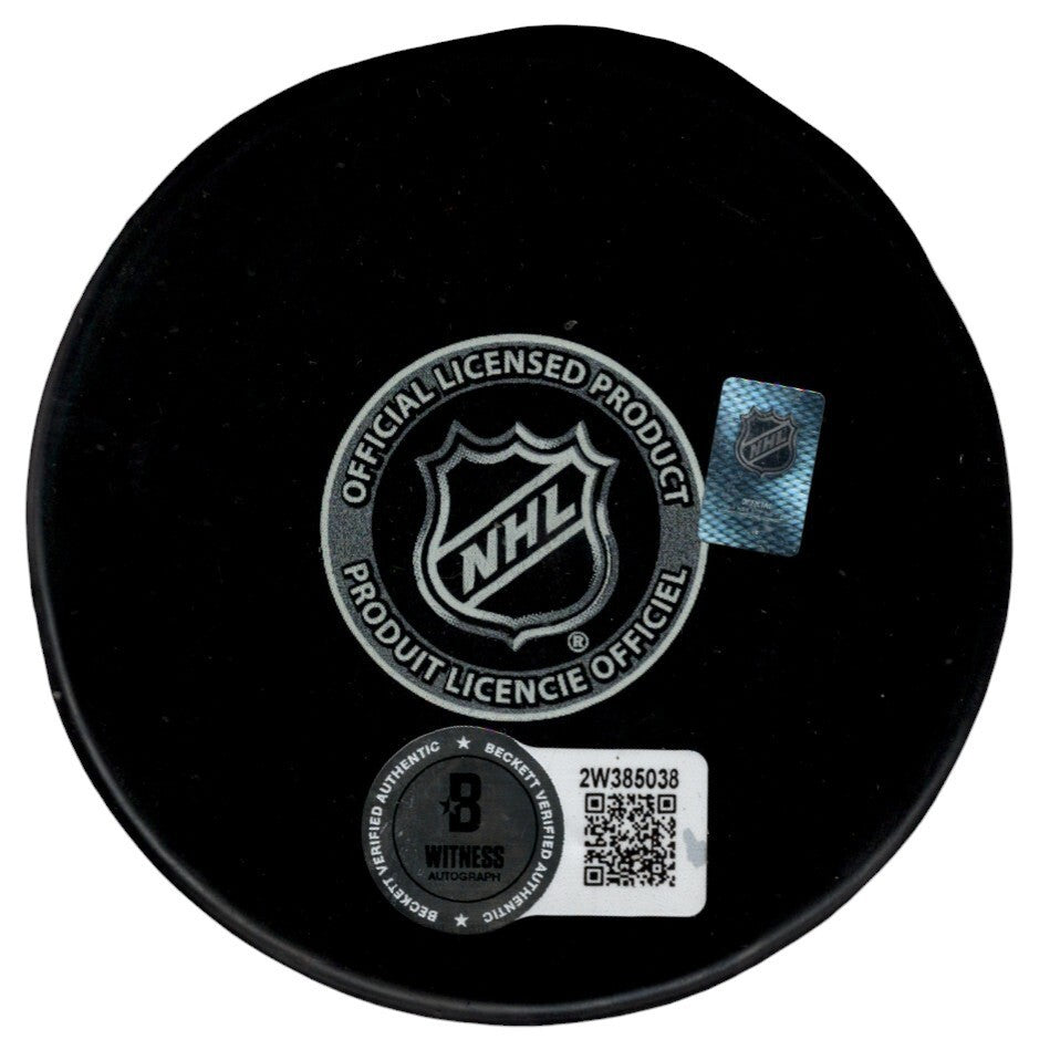 Billy Smith Signed New York Islanders Puck w/ HOF 93 Beckett Witness BAS COA