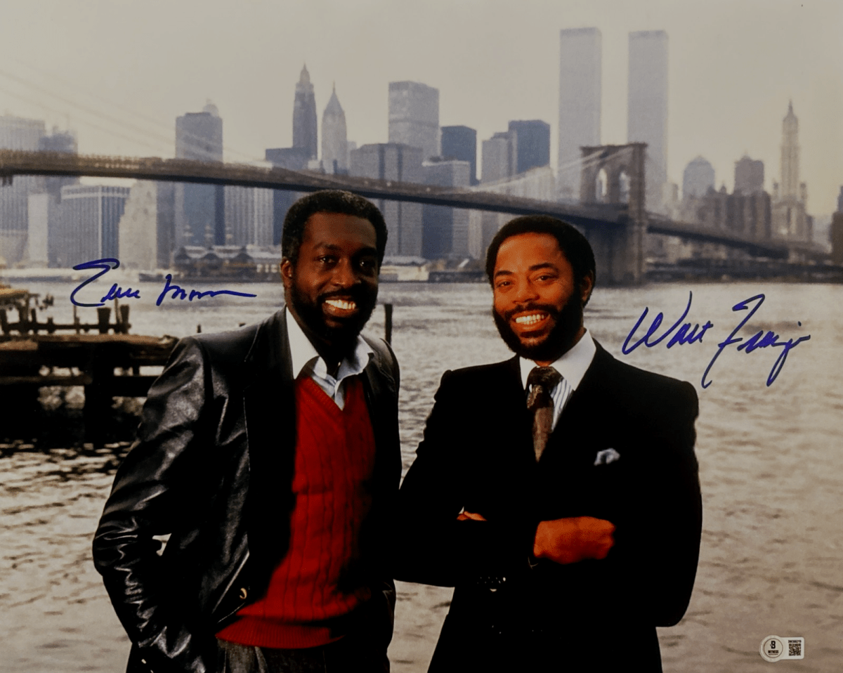 Earl Monroe & Walt Frazier Signed NY Knicks 16x20 Photo Beckett Witness BAS COA