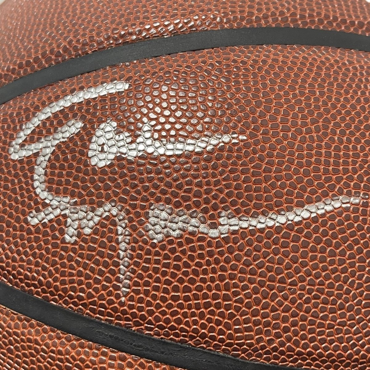 Earl Monroe Walt Frazier Dual Signed Wilson Knicks Basketball Beckett W BAS COA