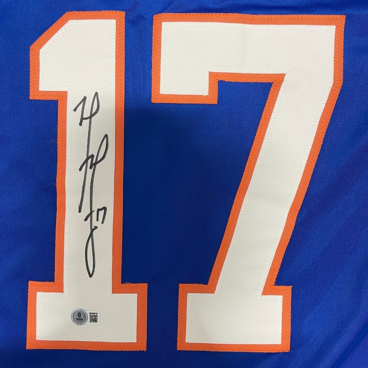 Matt Martin Signed New York Islanders Custom Jersey Beckett Witness BAS COA