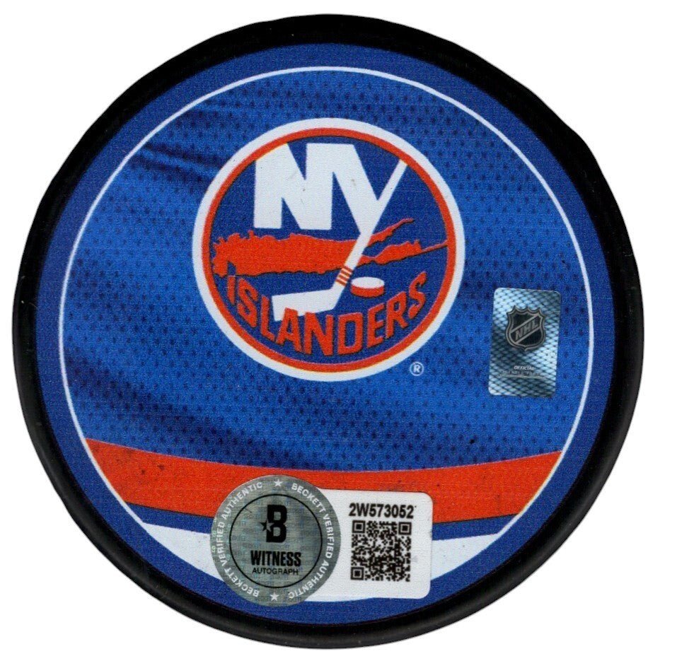 Billy Smith Signed Islanders Reverse Retro Puck Beckett Witness BAS COA