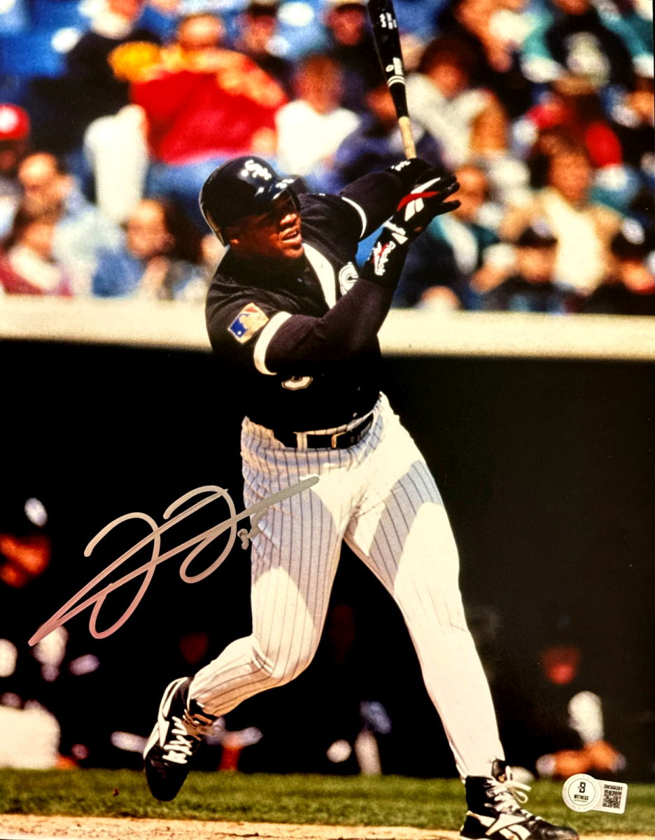 Frank Thomas Signed Chicago White Sox 11x14 Photo Beckett Witness BAS COA